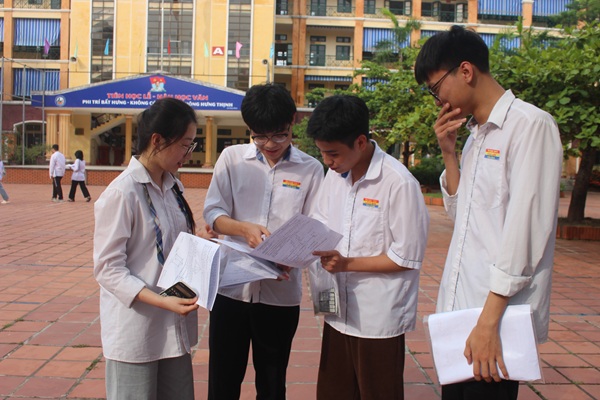 Công bố đối sánh phổ điểm một số tổ hợp điểm thi THPT năm 2025