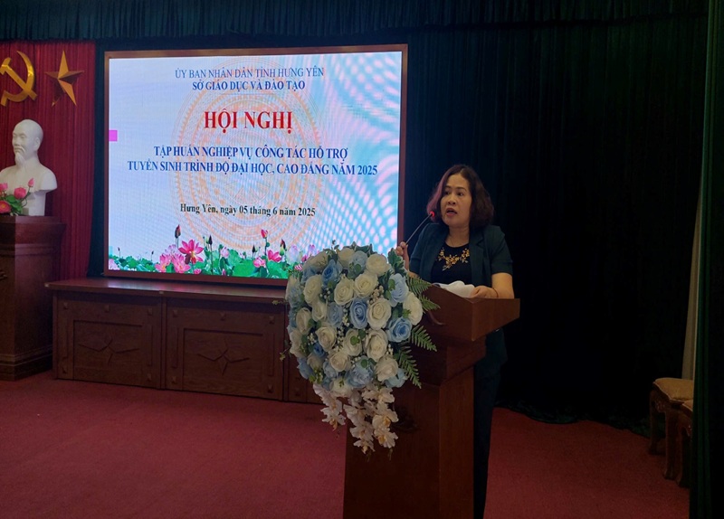 BẢN TIN HỘI NGHỊ TẬP HUẤN CÔNG TÁC HỖ TRỢ TUYỂN SINH TRÌNH ĐỘ ĐH, TRÌNH ĐỘ CAO ĐẲNG NĂM 2025